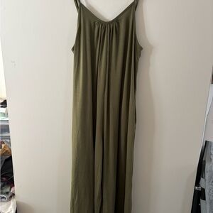 Olive Green Sleeveless Jumpsuit with pockets